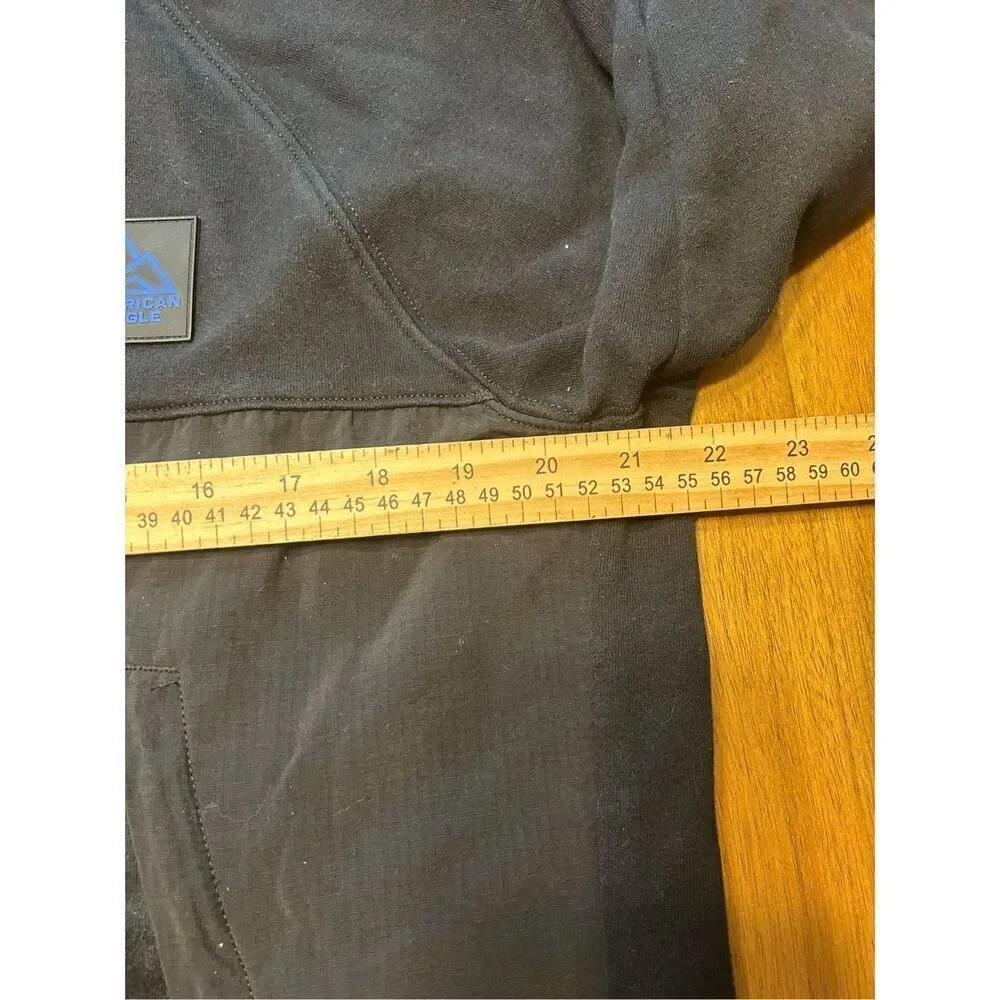 American Eagle Men’s Black Zip-Up Jacket Size Medium